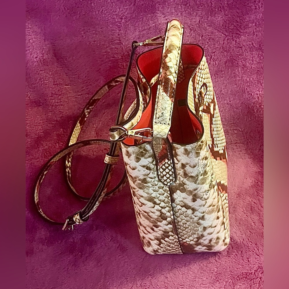 Mk Suri Python Embossed Small Bucket Crossbody Ba… - image 8